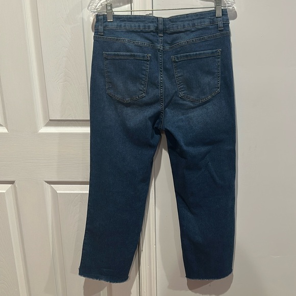 Time and Tru Women's High Rise Step Hem Kick Flare Jeans Size 12 - Picture 8 of 10